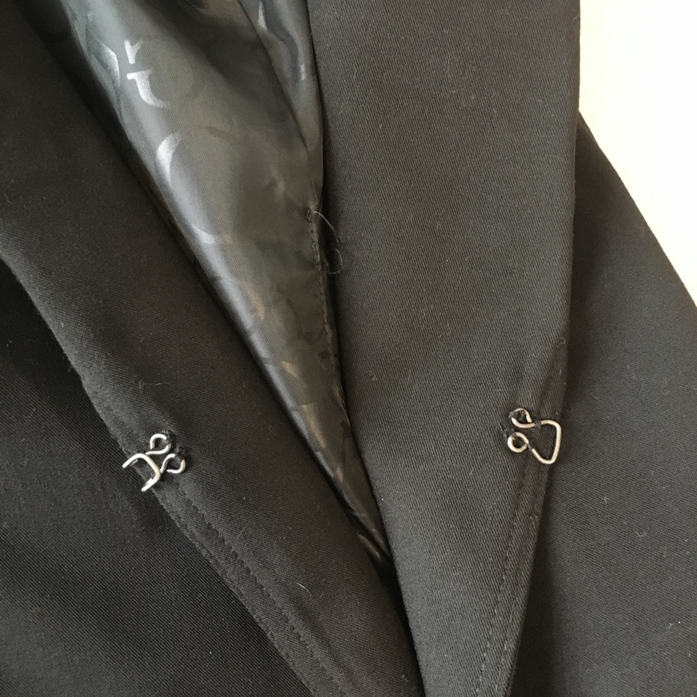 Guess Racerback Vest - Picture 3 of 4